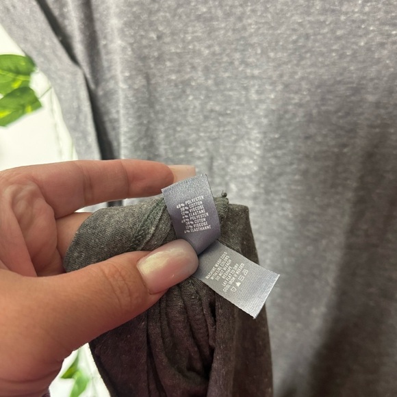 Aerie Gray Short Sleeve dress - Picture 9 of 9